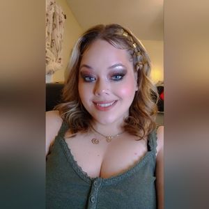 Meet your Posher, Ashleigh